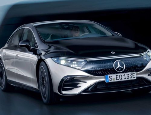 Mercedes lança o EQS com a promessa de ser o carro mais moderno da marca.